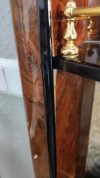 Mueble Bar con barra, espejo y Taburete