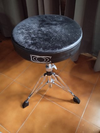 Batería Premier APK con Platos Zildjian K-Custom.