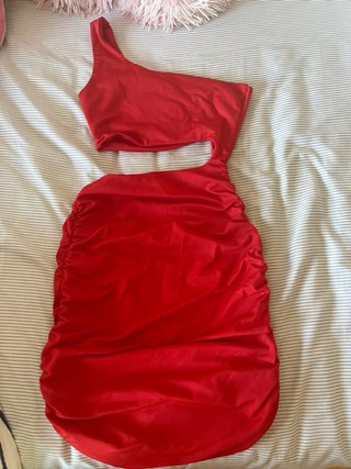 Vestido Shein Rojo Asimétrico Cut-Out