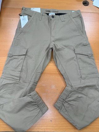 Pantalón Multibolsillos Jack & Jones caqui