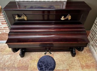 Piano Vertical Gómez e Hijo Valencia