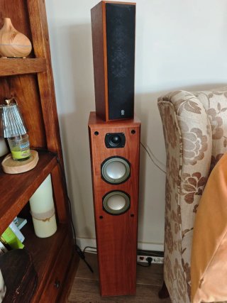 Yamaha RX V557 Cine en Casa + 5 Altavoces
