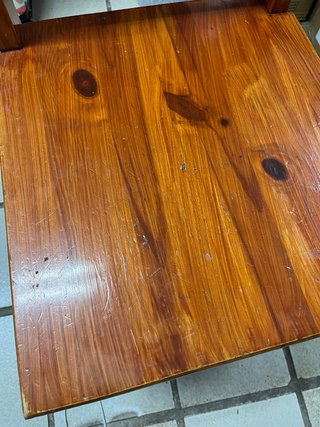Set de 4 sillas de madera