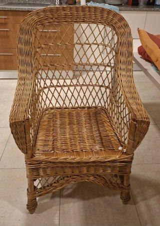 4 Sillones de Mimbre Marrones