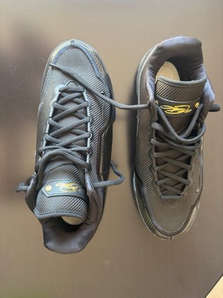 Zapatillas Nike Lebron talla 47