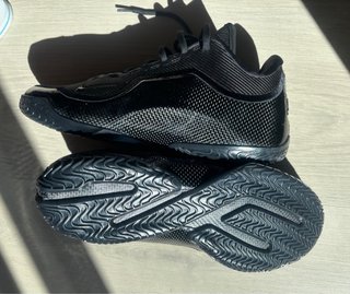 Zapatillas Nike Lebron talla 47