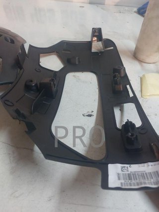 Soporte paragolpes Citroën C4 Picasso