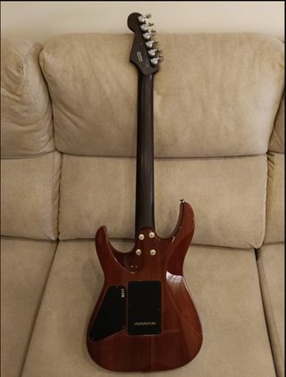 Guitarra Charvel DK24 Made in Japan Sunburst