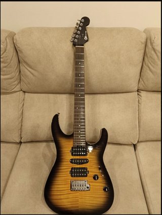 Guitarra Charvel DK24 Made in Japan Sunburst