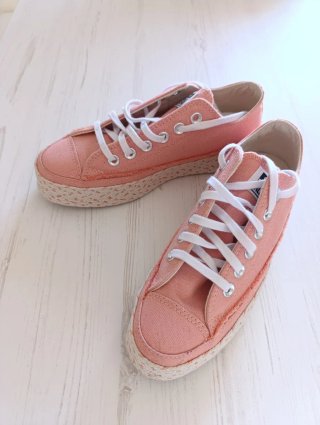 Zapatillas Converse con Plataforma Talla 37
