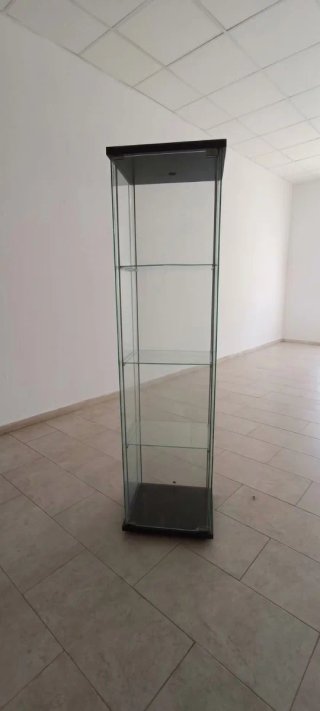 Vitrina de Cristal con Estructura madera