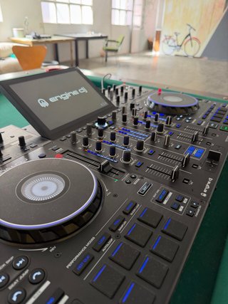 Denon DJ Prime 4+