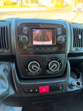 Peugeot Boxer L2H2 2.2 BlueHDi 120 CV