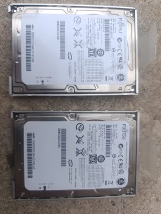 10 Discos Duros Fujitsu 2.5 80GB