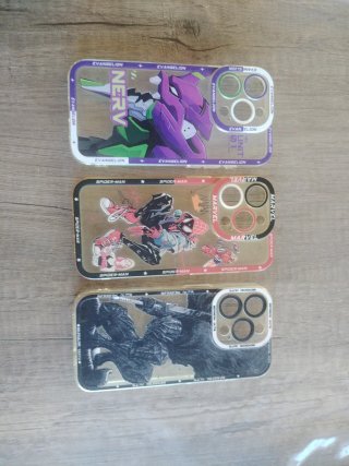Fundas iPhone: Evangelion, Spiderman, Berserk