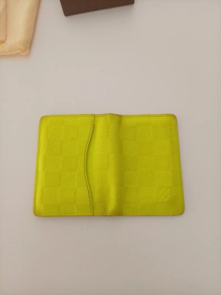 Cartera Louis Vuitton Amarilla
