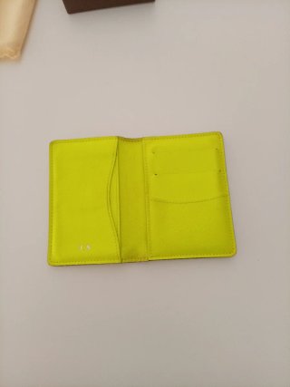 Cartera Louis Vuitton Amarilla