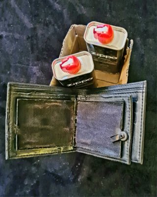 Cartera Mágica Negra