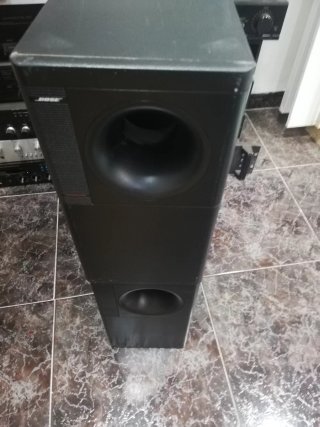 Bose AM5 Serie IV Sistema 2.1 dos unidades iguales