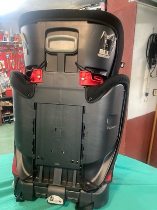 Silla de coche Joie roja y negra