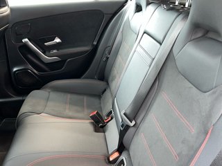 Mercedes-Benz Clase A 180 100 kW (136 CV)