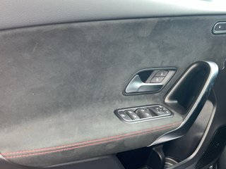 Mercedes-Benz Clase A 180 100 kW (136 CV)