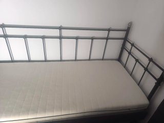 Diván Cama de Metal