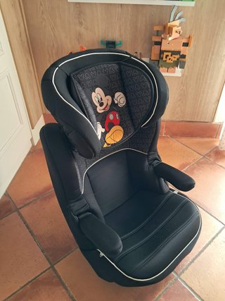 Alzador de coche con respaldo Mickey Mouse