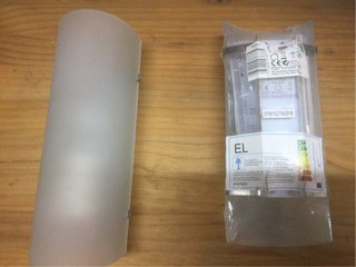 Lámpara/plafón o aplique de pared