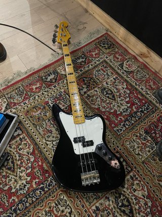 Bajo Fender Jaguar