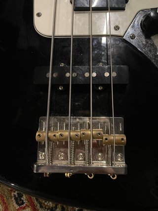 Bajo Fender Jaguar