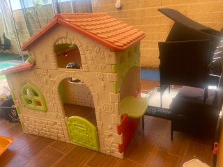 Casita de jardín infantil de plástico