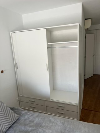 Armario Miró con Puertas Correderas