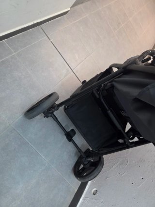 Silla de Paseo Kikkaboo Gris