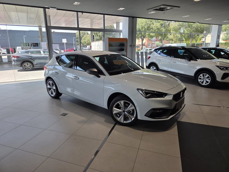 SEAT León SP 1.5 TSI St&Sp FR Special Edition 2026, foto 2