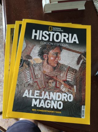 Revistas Historia de National Geographic.