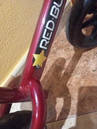 Bicicleta sin pedales Chicco Red Bullet