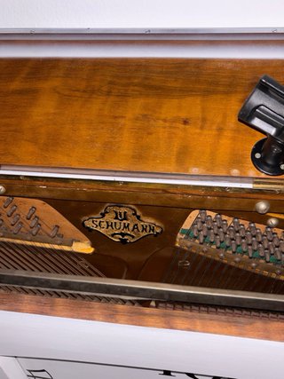 Piano Vertical Schumann Blanco