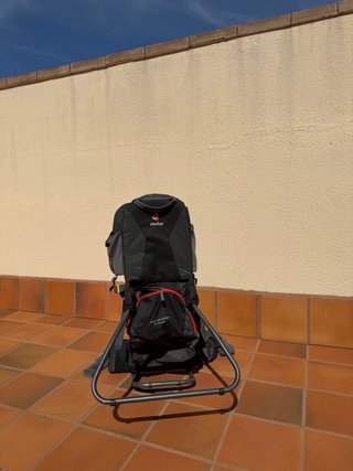 Mochila Portabebés Deuter para Trekking