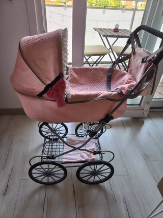 Carrito de juguete para muñecas