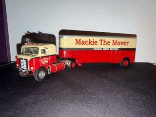 Kenworth Bullnose 1950/1951 con Remolque