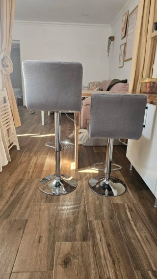 Set de 2 Taburetes Altos Grises