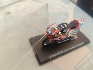 Moto GP Honda RC211V Valentino Rossi 2002