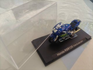 Moto GP Honda RC211V Valentino Rossi 2002