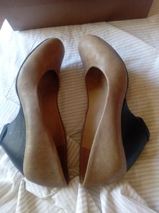 Cuñas  piel Audley talla 37 en su caja