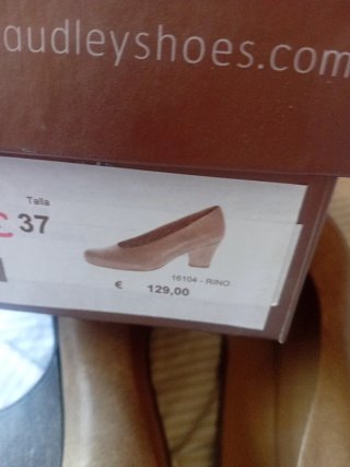 Cuñas  piel Audley talla 37 en su caja