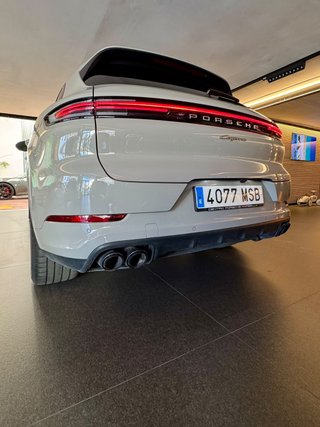 Porsche Cayenne 2024