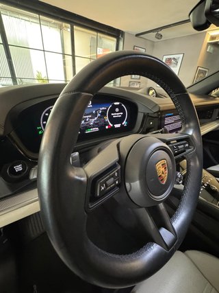 Porsche Cayenne 2024