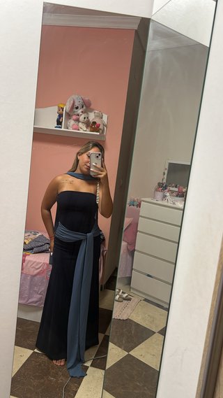 Vestido de invitada  NO INCLUYE FULAR