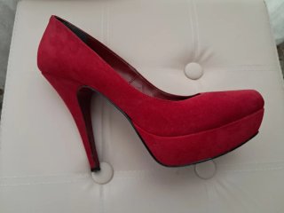 Décolleté rosse
